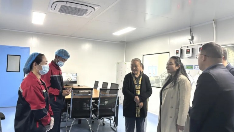 巴宜區委書(shū)記旦增拉姆一行蒞臨林芝雪域資源科技有限公司調研